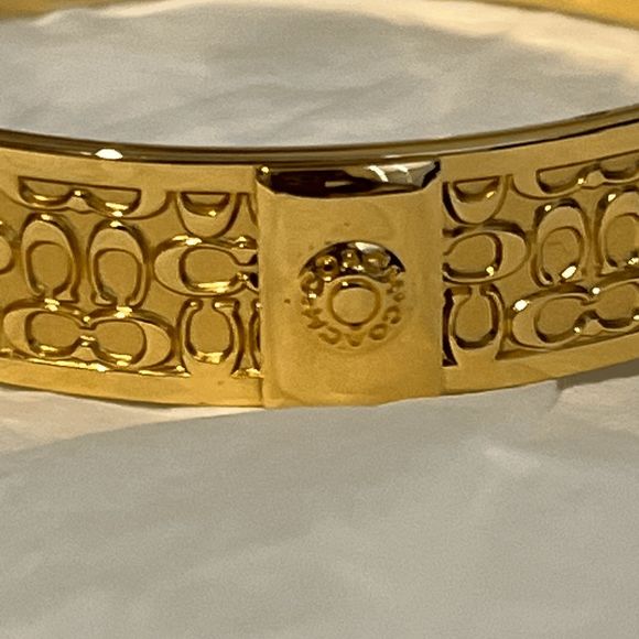 COACH Gold C Bangle NWOT - Picture 5 of 8